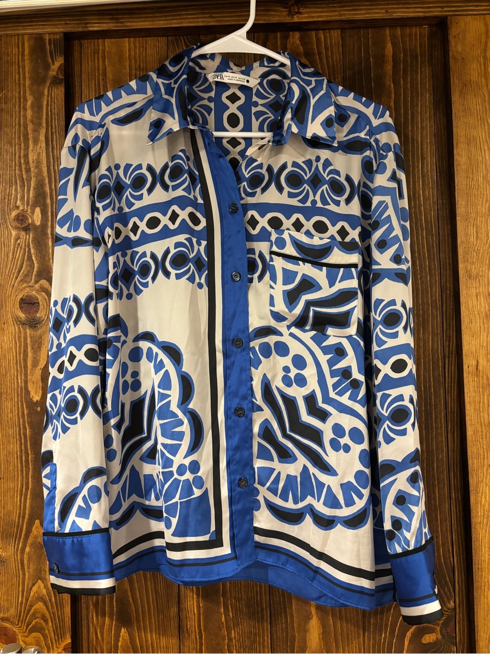 Zara Satin-y Print Long Sleeve Button Down Medium